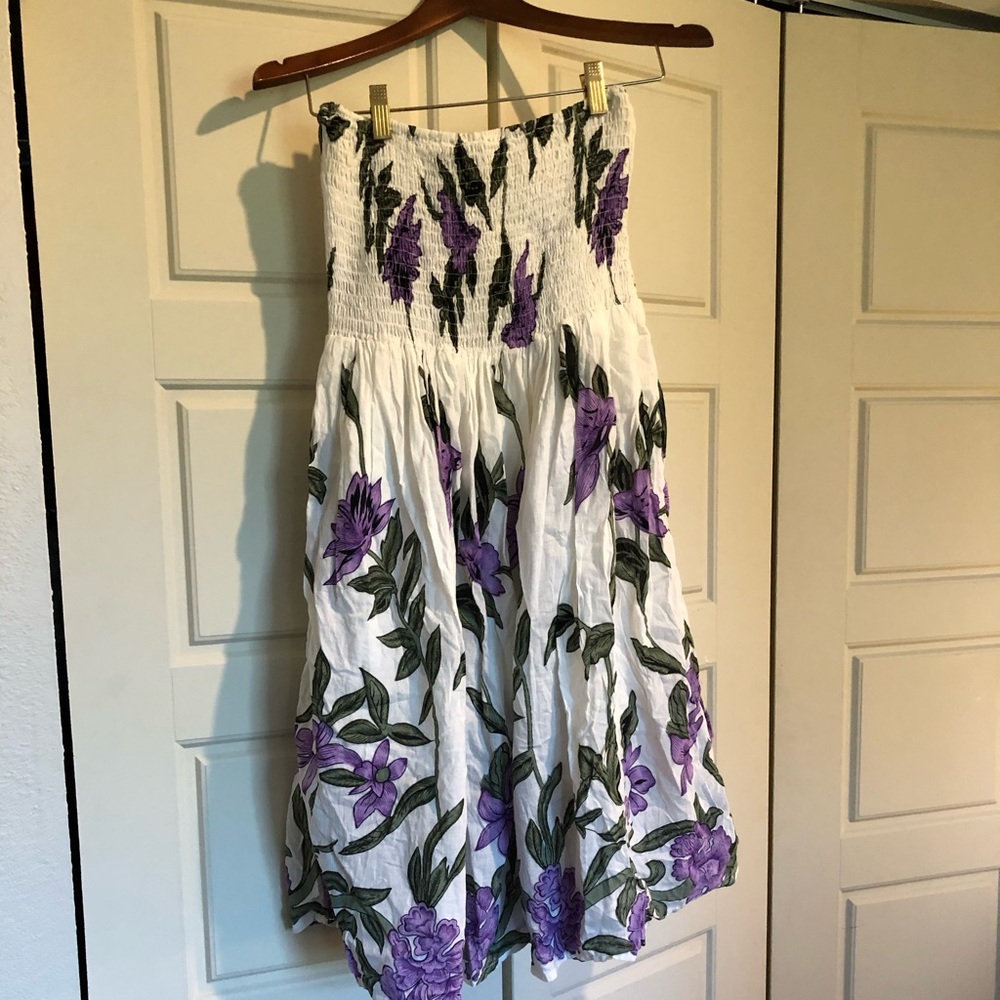 Floral dress for a garden party or poolside!